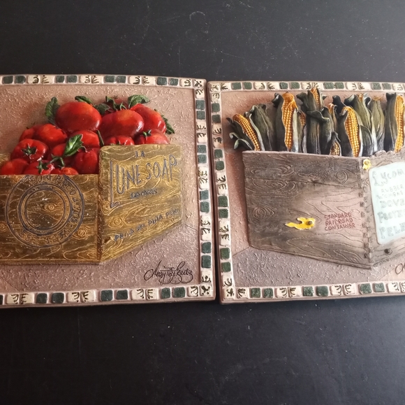 Mary Beth Zeitz Original Ceramic 5.25" Tomatoes & Corn Wall Plaques Set of 2 - Picture 1 of 7